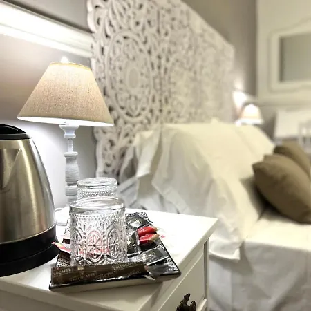 Miluar - Centro Storico - Lungo La Via Della Musica 4* 나폴리