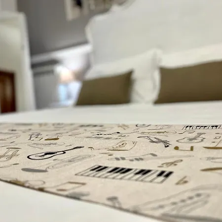 Miluar - Centro Storico - Lungo La Via Della Musica
